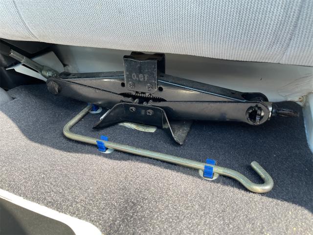 サンバートラック ＴＢ　軽トラック　５ＭＴ　２ＷＤ　ＥＴＣ　エアコン　運転席エアバッグ（42枚目）