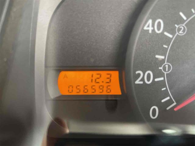 サンバートラック ＴＢ　４ＷＤ　５ＭＴ　エアコン　パワーステアリング　運転席エアバッグ（13枚目）