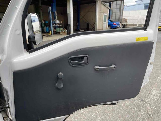 サンバートラック ＴＢ　４ＷＤ　５ＭＴ　エアコン　パワーステアリング　運転席エアバッグ（35枚目）