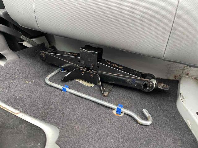 サンバートラック ＴＢ　４ＷＤ　５ＭＴ　エアコン　パワーステアリング　運転席エアバッグ（44枚目）