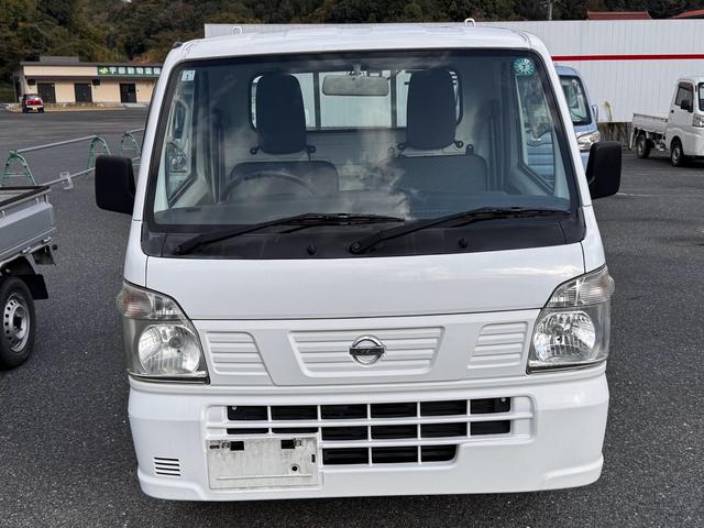 ＮＴ１００クリッパートラック ＤＸ　ＰＳ　４ＷＤ　エアコンパワステ　オートマ車（2枚目）