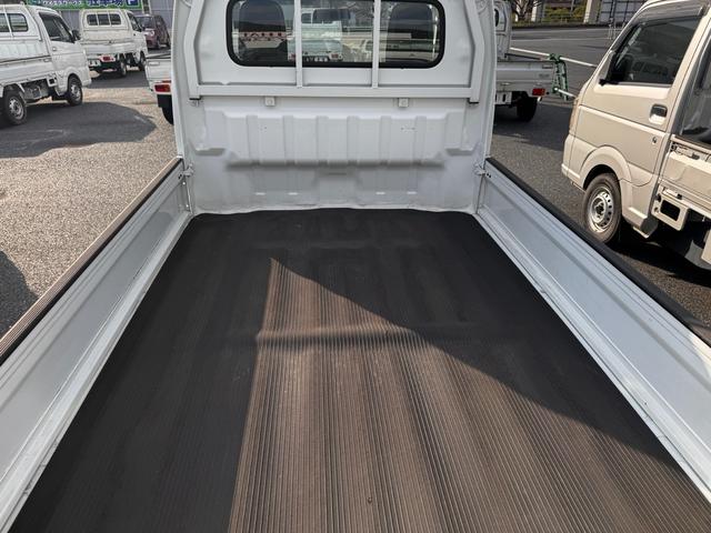 ＮＴ１００クリッパートラック ＤＸ　ＰＳ　４ＷＤ　エアコンパワステ　オートマ車（10枚目）