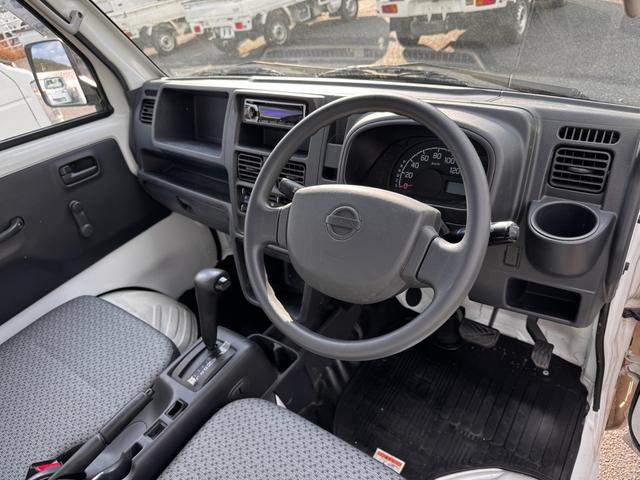 ＮＴ１００クリッパートラック ＤＸ　ＰＳ　４ＷＤ　エアコンパワステ　オートマ車（13枚目）