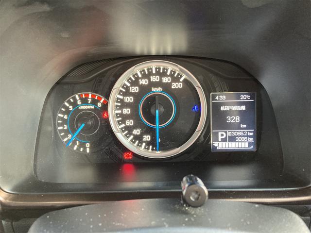 納車時には内外装はあらためて洗車清掃致しますので、気持ちよく乗って帰ることができます。ボディコーティングなどは別途お申し付けください。ピカピカの車はやはり気持ちいいものです。