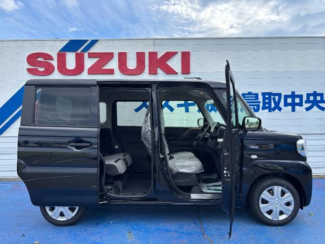 スペーシア ハイブリッドＸ　登録済届出済未使用車・セーフティーサポート・４ＷＤ・９インチフルセグナビ・全方位カメラ・ＬＥＤヘッドライト・サーキュレーター・両側電動スライド・シートヒーター・オットマン・クリアランスソナー・（9枚目）