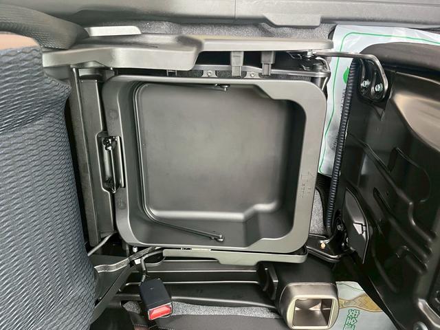 ハスラー ＪスタイルＩＩ　ワンオーナー・禁煙車・セーフティーサポート・４ＷＤ・純正９インチフルセグナビ・全方位カメラ・スノーモード・クリアランスソナー・ＬＥＤヘッドライト・ＬＥＤフォグ・オートエアコン・オートハイビーム（19枚目）