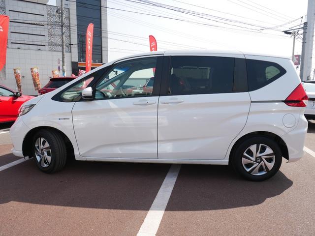 フリードハイブリッド ハイブリッド・Ｇホンダセンシング　Ｈｏｎｄａ認定中古車両側電動スライドドアバックカメラＥＴＣシートヒーター　シートＨ　サイドエアバック　ＥＳＣ　ＬＥＤ付　Ｂカメラ　スマートキ　エアバック　３列シート　キーフリー　オートエアコン　ＡＢＳ（34枚目）