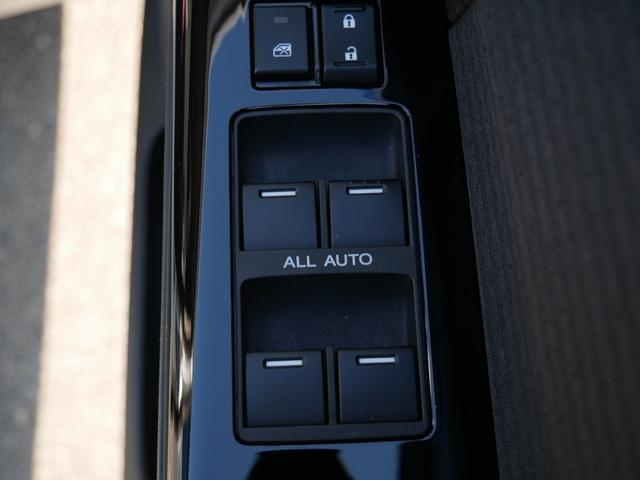 �y�S�h�A�����^�b�`���p���[�E�C���h�E�z�@�S�Ẵh�A�X�C�b�`�ŃE�C���h�E�̃����^�b�`�����J���\�ł��B