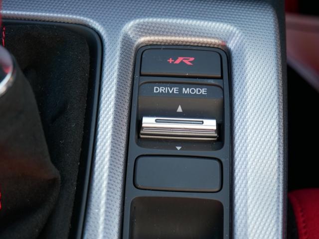 �y�h���C�u���[�h�X�C�b�`�z�m�n�q�l�`�k�E�b�n�l�e�n�q�s�E�d�b�n�m�E�h�m�s�d�q�u�`�k���[�h�ɐ؂�ւ��\�B�d�u�X�C�b�`�łd�u���s�������Ƃ��ɕK�v�Ȃ����G���W�����쓮�����[�d���\�ɂȂ�܂��B