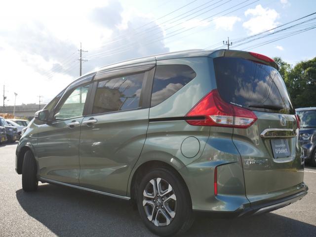 フリード＋ハイブリッド ハイブリッド・クロスターホンダセンシング　Ｈｏｎｄａ認定中古車　ナビ　Ｂｌｕｅｔｏｏｔｈｅ　バックカメラ　両側電動スライドドア　運転席＆助手席シートヒーター　ＥＴＣ　フロアマット　地デジフルセグ　両側電動スライドドア（35枚目）