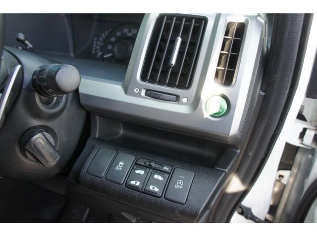 Z CD DVD ラジオ TV ナビ スマートキー ETC エアコン パワーステアリング パワーウィンドウ 運転席エアバッグ 助手席エアバッグ 盗難防止システム 衝突安全ボディ 修復歴有り(18枚目)