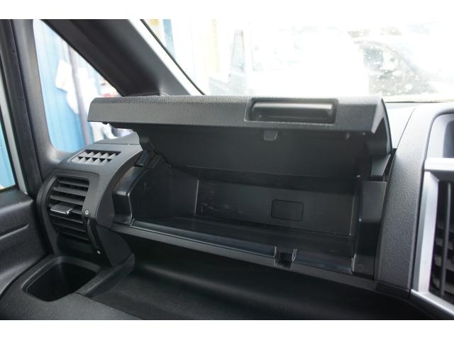 Z CD DVD ラジオ TV ナビ スマートキー ETC エアコン パワーステアリング パワーウィンドウ 運転席エアバッグ 助手席エアバッグ 盗難防止システム 衝突安全ボディ 修復歴有り(35枚目)