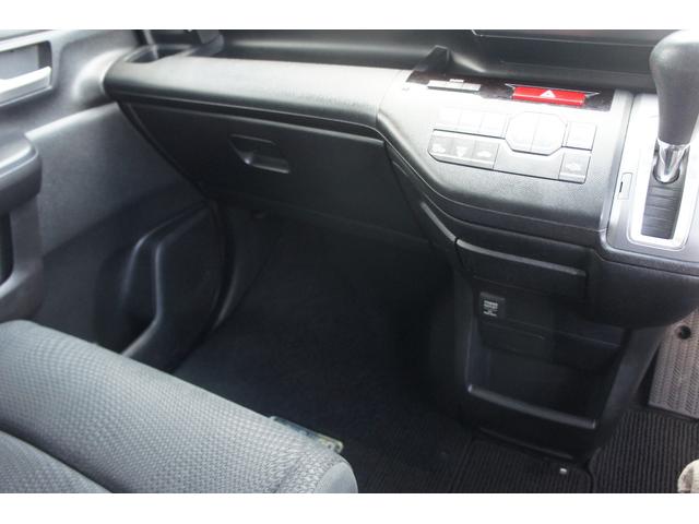 Z CD DVD ラジオ TV ナビ スマートキー ETC エアコン パワーステアリング パワーウィンドウ 運転席エアバッグ 助手席エアバッグ 盗難防止システム 衝突安全ボディ 修復歴有り(39枚目)