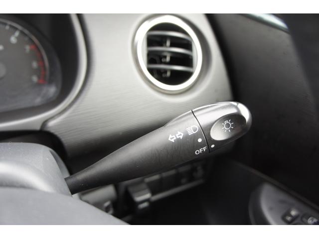 Gリミテッド CD ラジオ エアコン パワーステアリング パワーウィンドウ 運転席エアバッグ 助手席エアバッグ スマートキー 盗難防止システム 衝突安全ボディ(17枚目)
