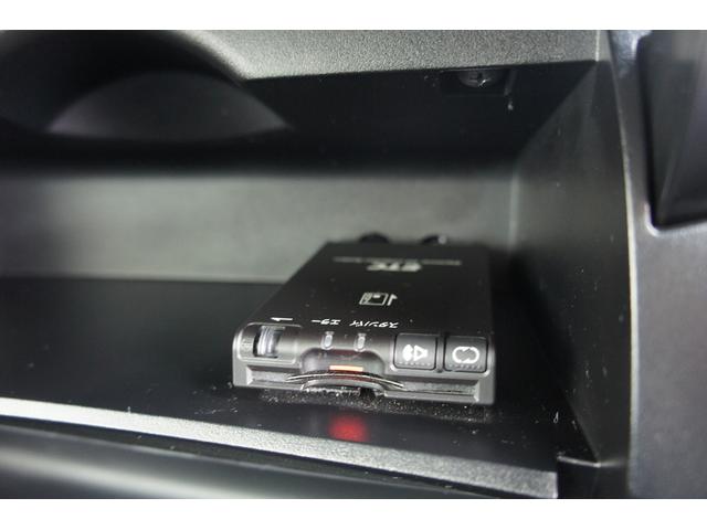 セレナ ２０Ｘ　４ＷＤ　ＣＤ　ＤＶＤ　Ｂｌｕｅｔｏｏｔｈ　ＴＶ　ラジオ　ナビ　ＥＴＣ　エアコン　パワーステアリング　パワーウィンドウ　運転席エアバッグ　助手席エアバッグ　ＡＢＳ　ＥＳＣ　衝突安全ボディ　修復歴無し（52枚目）