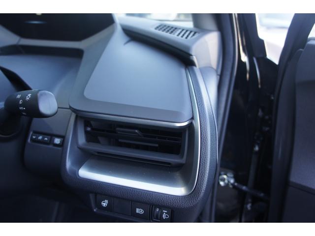 プリウス Ｕ　Ｂｌｕｅｔｏｏｔｈ　ラジオ　ＴＶ　ナビ　ＵＳＢ　ＥＴＣ　エアコン　パワーステアリング　パワーウィンドウ　運転席エアバッグ　助手席エアバッグ　ＡＢＳ　ＥＳＣ　スマートキー　盗難防止システム　修復歴無し（18枚目）
