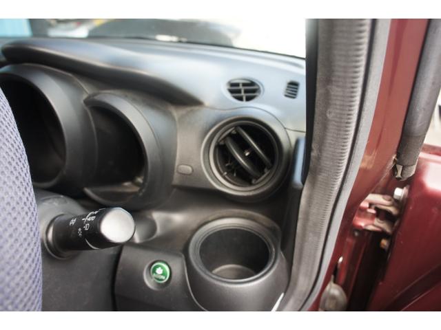 Ｎ－ＢＯＸ Ｇ　ＳＳパッケージ　ＣＤ　ＤＶＤ　ＴＶ　ナビ　エアコン　パワーステアリング　パワーウィンドウ　運転席エアバッグ　助手席エアバッグ　ＡＢＳ　ＥＳＣ　スマートキー　盗難防止システム　衝突安全ボディ　ベンチシート　修復歴無し（12枚目）