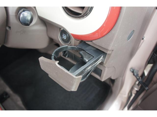 アルトラパン Ｇ　ＣＤ　ラジオ　ＵＳＢ　ＡＵＸ　エアコン　パワーステアリング　パワーウィンドウ　運転席エアバッグ　助手席エアバッグ　ＡＢＳ　スマートキー　盗難防止システム　衝突安全ボディ　ベンチシート　修復歴無し（18枚目）