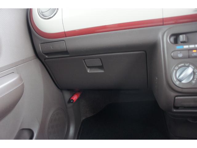 アルトラパン Ｇ　ＣＤ　ラジオ　ＵＳＢ　ＡＵＸ　エアコン　パワーステアリング　パワーウィンドウ　運転席エアバッグ　助手席エアバッグ　ＡＢＳ　スマートキー　盗難防止システム　衝突安全ボディ　ベンチシート　修復歴無し（31枚目）