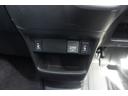Ｇ　ＳＳパッケージ　ＣＤ　ＤＶＤ　ＴＶ　ナビ　エアコン　パワーステアリング　パワーウィンドウ　運転席エアバッグ　助手席エアバッグ　ＡＢＳ　ＥＳＣ　スマートキー　盗難防止システム　衝突安全ボディ　ベンチシート　修復歴無し（23枚目）