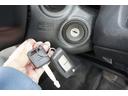 M CD ラジオ AUX エアコン パワーステアリング パワーウィンドウ 運転席エアバッグ 助手席エアバッグ ABS ESC スマートキー 盗難防止システム 衝突安全ボディ 修復歴無し(18枚目)