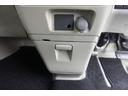 Ｘ　ＣＤ　ラジオ　ＴＶ　ＡＵＸ　ナビ　ＥＴＣ　エアコン　パワーステアリング　パワーウィンドウ　運転席エアバッグ　助手席エアバッグ　ＡＢＳ　ＥＳＣ　スマートキー　盗難防止システム　衝突安全ボディ　修復歴無し（27枚目）