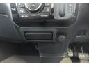 XS CD DVD TV ラジオ ナビ ETC エアコン パワーステアリング パワーウィンドウ 運転席エアバッグ 助手席エアバッグ ABS スマートキー 盗難防止システム 衝突安全ボディ ベンチシート(26枚目)