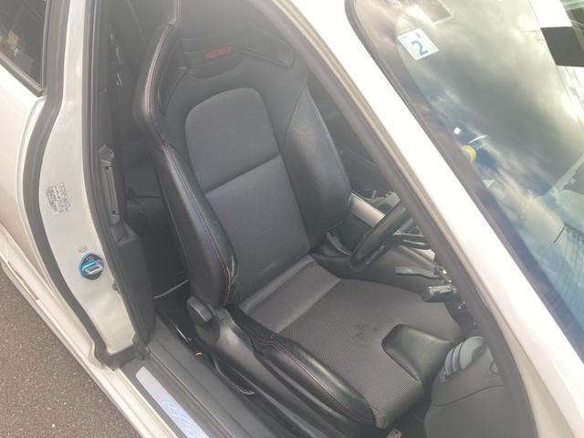 ＲＸ－８ タイプＲＳ　圧縮測定済み／純正レカロレザーシート／ＷＯＲＫ１８インチＡＷ／Ｒマジックマフラー／６ＭＴ／ＨＩＤ／カーボン調リアウイング（26枚目）