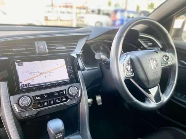1.5 ホンダ認定中古車 距離数無制限保証2年付き 禁煙車 ワンオーナー 衝突軽減ブレーキ 渋滞追従機能 純正7インチナビ 純正18インチAW ETC2.0 運転席助手席電動シート LEDヘッドライト(12枚目)