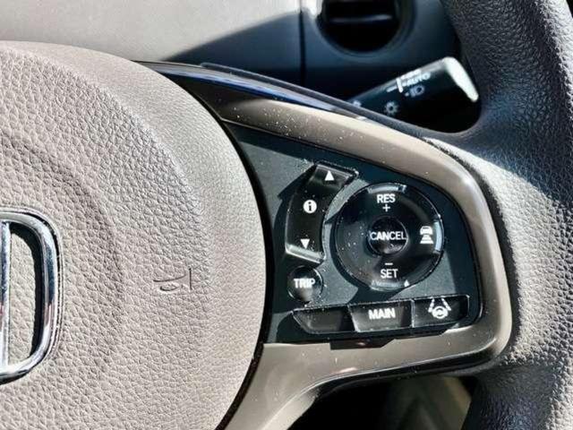G・Lホンダセンシング ホンダ認定中古車 1年間距離数無制限保証付き 禁煙車 ワンオーナー 衝突軽減ブレーキ 踏み間違い抑制機能 はみ出し抑制機能 社外7インチナビ リアカメラ Bluetooth DVD TV ETC(14枚目)