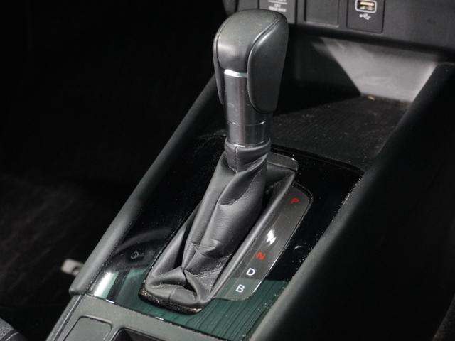 フィット ｅ：ＨＥＶホーム　ナビ　バックカメラ　前後ドライブレコーダー　障害物センサー　アダプティブクルーズコントロール　電動パーキングブレーキ　プッシュスタート　スマートキー　Ｂｌｕｅｔｏｏｔｈ　フルセグＴＶ　ＤＶＤ　衝突軽減（46枚目）