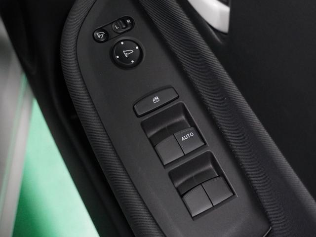 フィット ベーシック　ナビ　バックカメラ　ＥＴＣ　障害物センサー　アダプティブクルーズコントロール　電動パーキングブレーキ　プッシュスタート　スマートキー　Ｂｌｕｅｔｏｏｔｈ　ＣＤ　ＬＥＤヘッドライト　オートライト（32枚目）