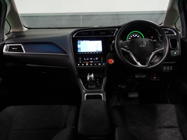 シャトル ハイブリッド ナビ バックカメラ ドライブレコーダー ETC アダプティブクルーズコントロール プッシュスタート スマートキー Bluetooth  フルセグTV DVD  衝突被害軽減ブレーキ 横滑り防止装置(6枚目)