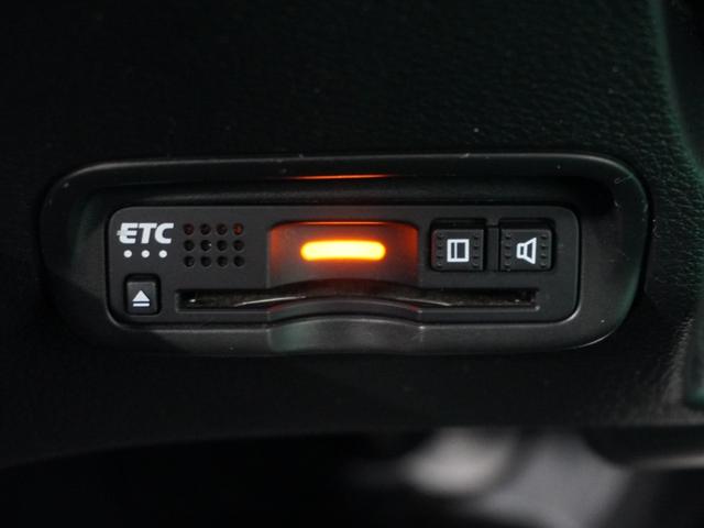 ヴェゼル ハイブリッドＺ・ホンダセンシング　ナビ　バックカメラ　前後ドライブレコーダー　ＥＴＣ　パドルシフト　アダプティブクルーズコントロール　シートヒーター　プッシュスタート　スマートキー　Ｂｌｕｅｔｏｏｔｈ　フルセグＴＶ　ＤＶＤ　ＵＳＢ接続（15枚目）