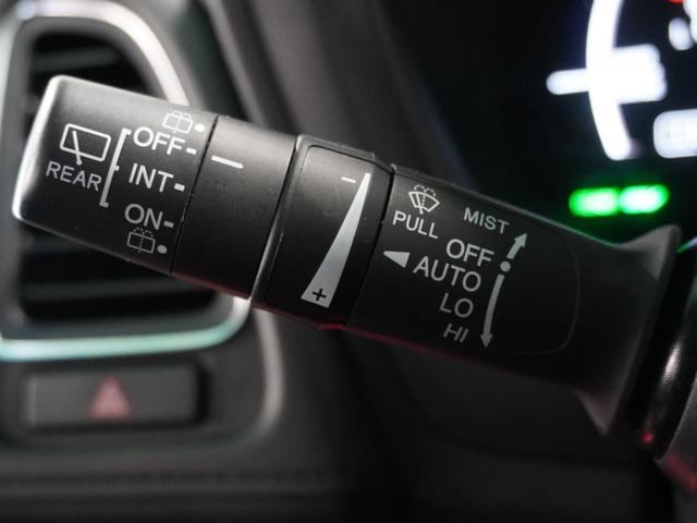 ヴェゼル ハイブリッドＺ・ホンダセンシング　ナビ　バックカメラ　前後ドライブレコーダー　ＥＴＣ　パドルシフト　アダプティブクルーズコントロール　シートヒーター　プッシュスタート　スマートキー　Ｂｌｕｅｔｏｏｔｈ　フルセグＴＶ　ＤＶＤ　ＵＳＢ接続（43枚目）