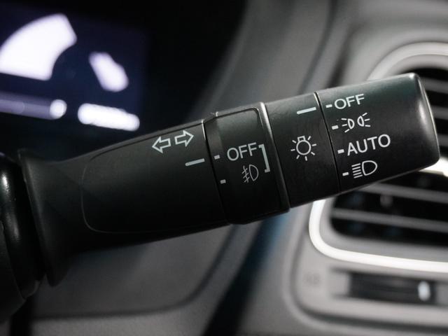 ヴェゼル ハイブリッドＺ・ホンダセンシング　ナビ　バックカメラ　前後ドライブレコーダー　ＥＴＣ　パドルシフト　アダプティブクルーズコントロール　シートヒーター　プッシュスタート　スマートキー　Ｂｌｕｅｔｏｏｔｈ　フルセグＴＶ　ＤＶＤ　ＵＳＢ接続（44枚目）