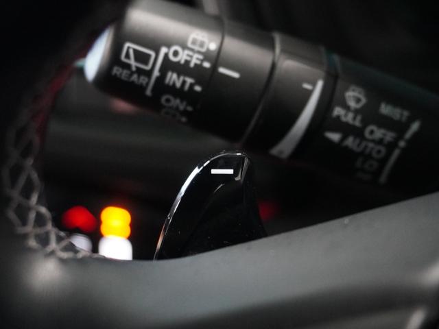 ヴェゼル ハイブリッドＺ・ホンダセンシング　ナビ　バックカメラ　前後ドライブレコーダー　ＥＴＣ　パドルシフト　アダプティブクルーズコントロール　シートヒーター　プッシュスタート　スマートキー　Ｂｌｕｅｔｏｏｔｈ　フルセグＴＶ　ＤＶＤ　ＵＳＢ接続（45枚目）