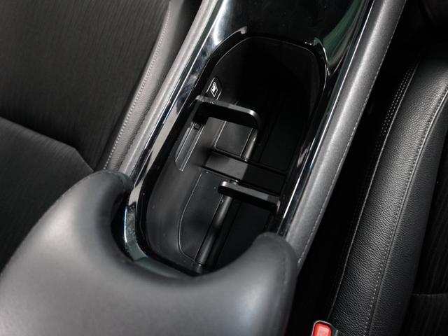 ヴェゼル ハイブリッドＺ・ホンダセンシング　ナビ　バックカメラ　前後ドライブレコーダー　ＥＴＣ　パドルシフト　アダプティブクルーズコントロール　シートヒーター　プッシュスタート　スマートキー　Ｂｌｕｅｔｏｏｔｈ　フルセグＴＶ　ＤＶＤ　ＵＳＢ接続（55枚目）