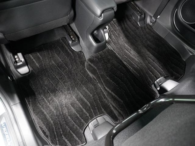 ヴェゼル ハイブリッドＺ・ホンダセンシング　ナビ　バックカメラ　前後ドライブレコーダー　ＥＴＣ　パドルシフト　アダプティブクルーズコントロール　シートヒーター　プッシュスタート　スマートキー　Ｂｌｕｅｔｏｏｔｈ　フルセグＴＶ　ＤＶＤ　ＵＳＢ接続（66枚目）