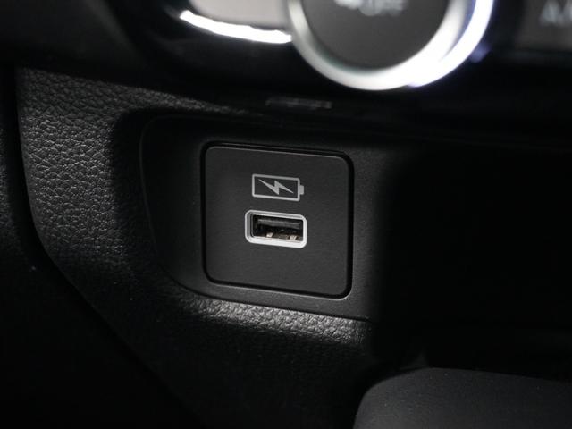 ヴェゼル e:HEVX ナビ バックカメラ 障害物センサー パドルシフト アダプティブクルーズコントロール 電動パーキングブレーキ プッシュスタート スマートキー Bluetooth フルセグTV DVD USB接続(44枚目)