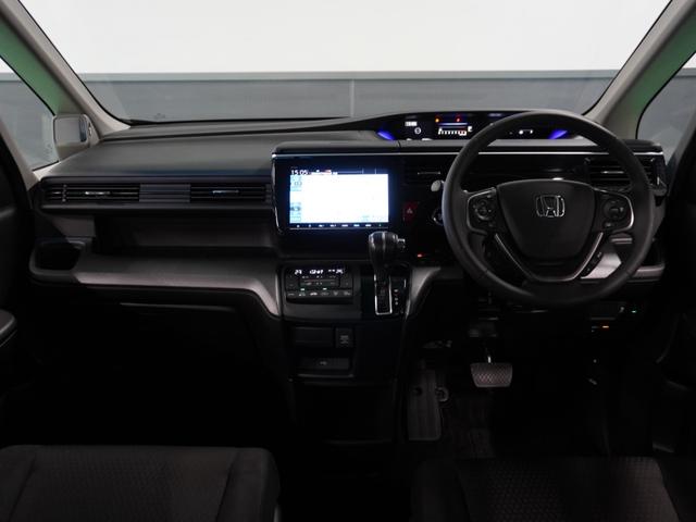 【まずは在庫確認を】ホンダカーズ鳥取では店頭での販売も並行して行っております。先に販売されてしまうこともありますので、気になる車があれば早めにお問い合わせください。