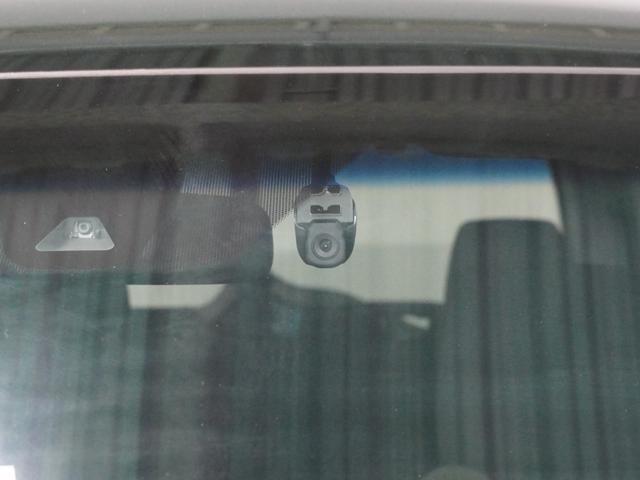 【ドライブレコーダー】安心・安全なカーライフに必須のドライブレコーダーを装備。あおり運転や事故に遭遇した際の状況も映像で記録し、万一のリスクに備えます。