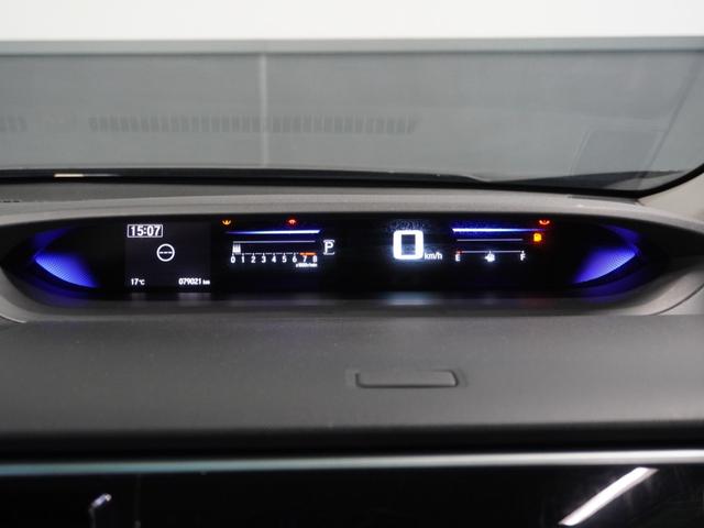 【メーター】メーターもシンプルで見やすいレイアウトなので安心ドライブをサポートします