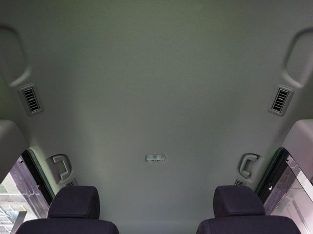 【天井】ルーフ内張はきれいです。目立ったシミ・汚れもありません。ホンダカーズ鳥取までお越しください。