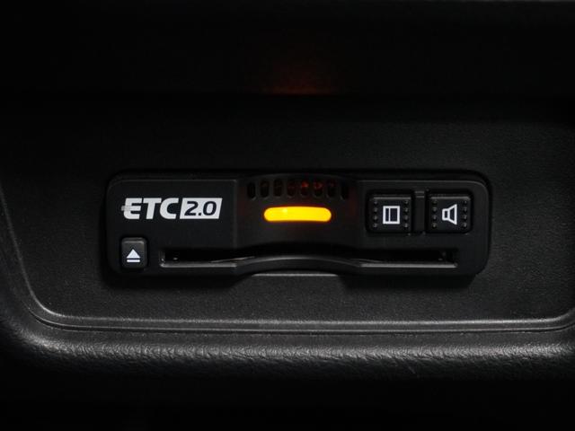 【ＥＴＣ】今や高速道路の必需品のＥＴＣです。通行料金の割引やスマートＩＣの通過に欠かせません。