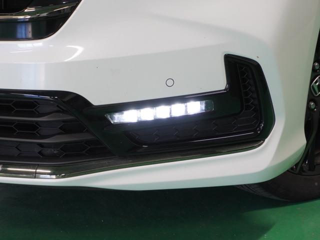 【フォグランプ】霧の時や夜の走行に便利なフォグランプです。