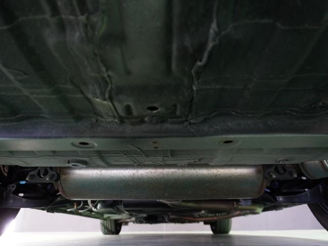 【下回り】下回りに気になるサビ等もございません。ご納車前にさらに徹底的に整備しますので、ご安心してご検討ください。