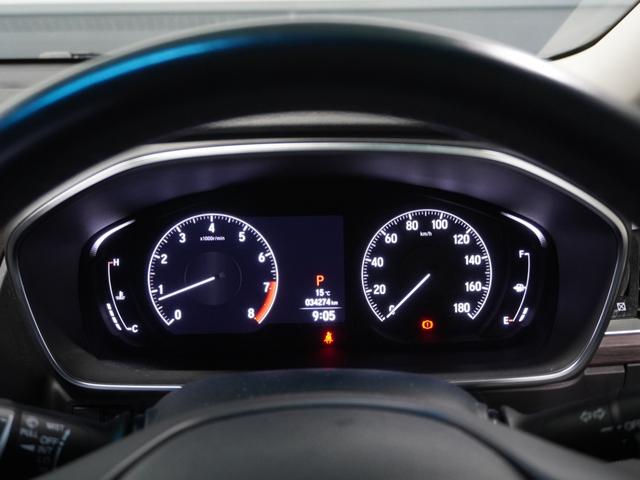 【メーター】メーターもシンプルで見やすいレイアウトなので安心ドライブをサポートします