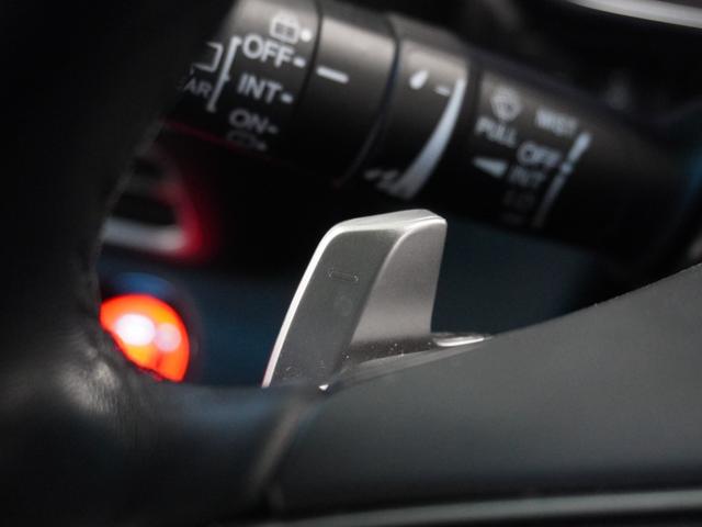 【パドルシフト】ハンドルから手を離さずに素早くシフトアップ＆ダウンができます。ホンダカーズ鳥取までお越しください。