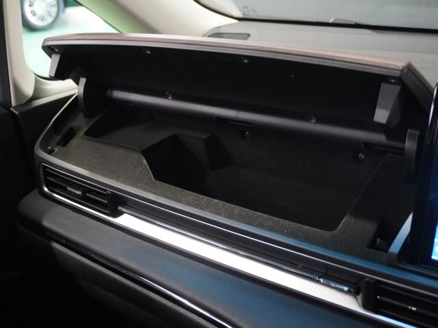 【収納多数】収納スペースがたくさんあります。機能的で使い勝手も便利です。